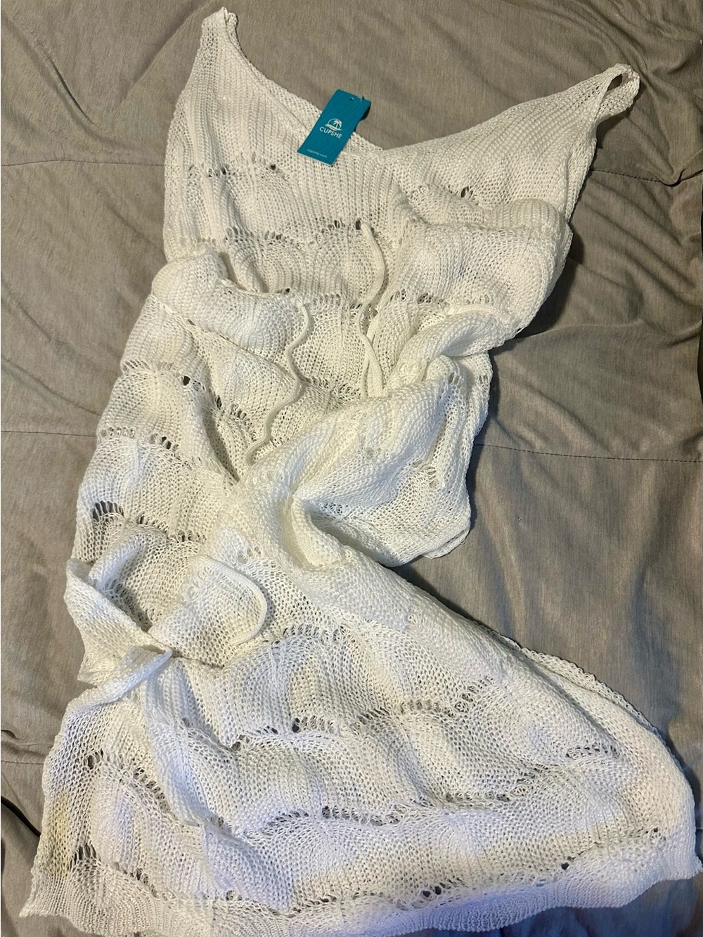 Cupshe White Open-Knit V-Neck Beach Cover-Up